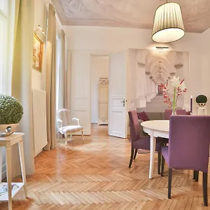 Nadi's - Heart Of Apartment Budapest